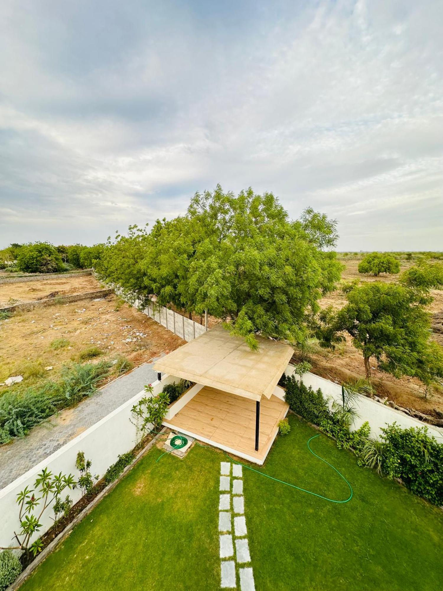 Karmabhumi 1 Villa Sātej Exterior photo
