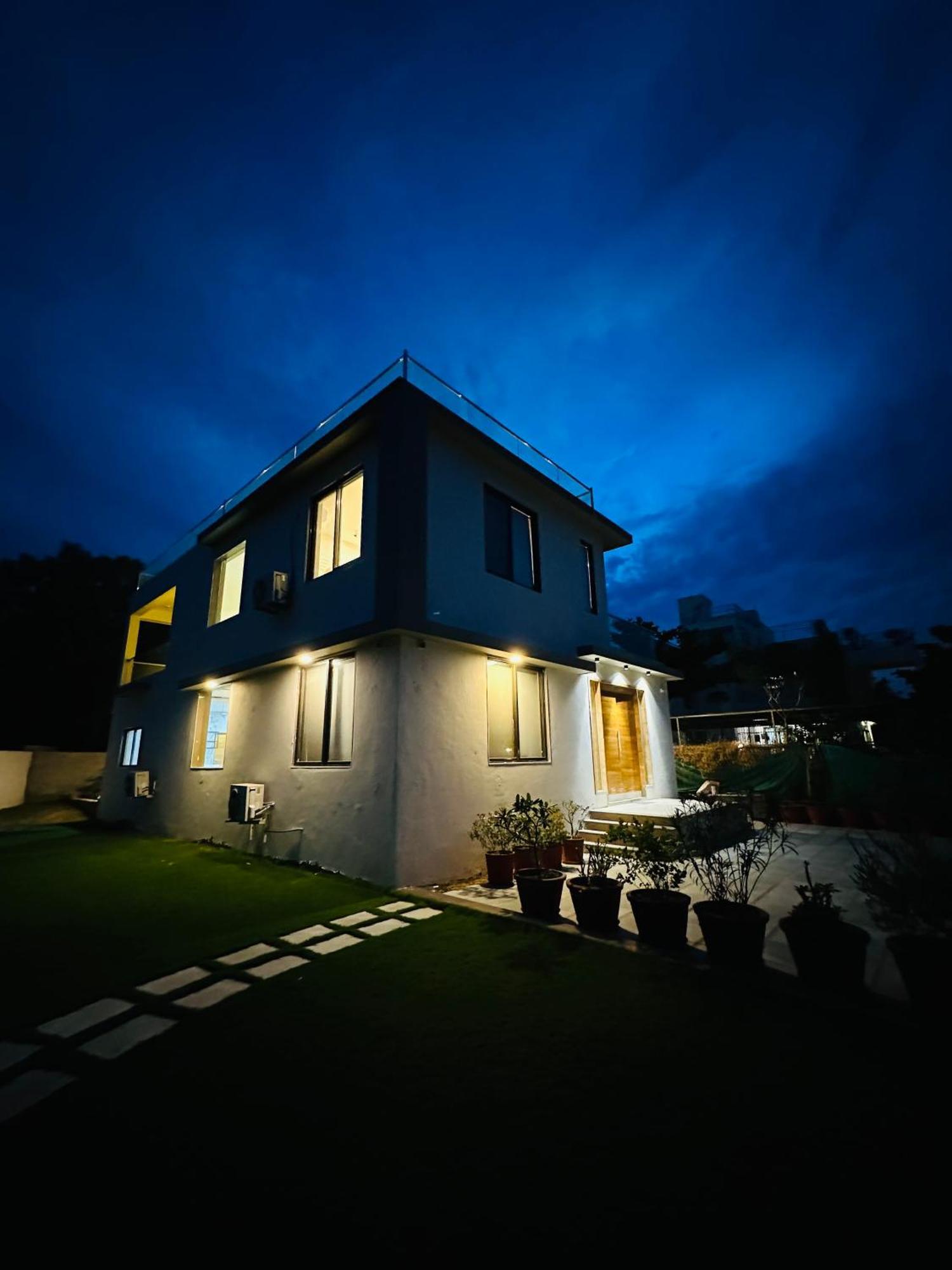 Karmabhumi 1 Villa Sātej Exterior photo