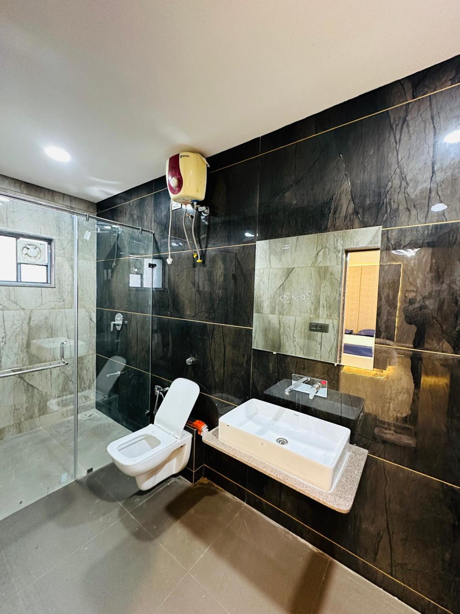 Karmabhumi 1 Villa Sātej Exterior photo